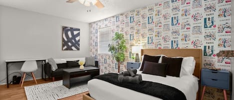 1 bedroom, desk, iron/ironing board, WiFi
