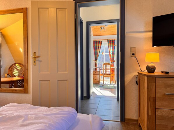 Apartment | 3 bedrooms, individually furnished - Doppelhaushalfte in Burhave (Butjadingen)