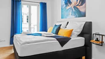2 bedrooms, travel crib, free WiFi, bed sheets