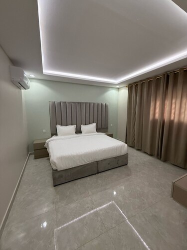 Cozy apartment in charming Riyadh with AC, Wifi