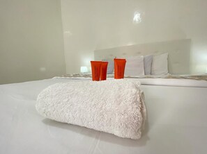 1 bedroom, iron/ironing board, WiFi, bed sheets - Luxury room ngor almadie (Dakar)