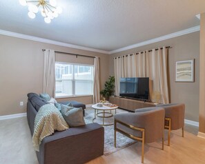 Smart TV, reproductor de DVD y videoteca 