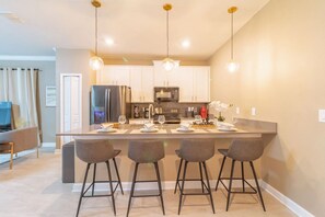 Fridge, microwave, oven, stovetop - Super Mario, Star Wars, Harry Potter Rooms, Private Pool & Modern Amenities! (Davenport)