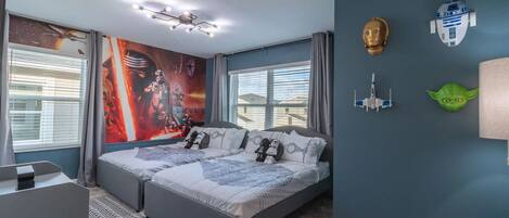 5 bedrooms, iron/ironing board, free WiFi, bed sheets