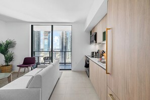Interior - Luxury 2-Bdrm Condo in the Heart of Downtown Miami (Miami)