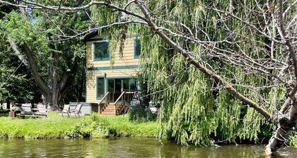 River Falls Cottage 2BR with loft Waterfront cottage with Hot tub Traverse City
