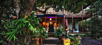 High House by Stone Bridge & Sunken Garden
