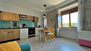 Interior - Apartment Gorisek with Sea View (Silo)