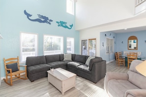 Smart TV - Charming pet-friendly home w/ pool & family-friendly community amenities! (Corolla)