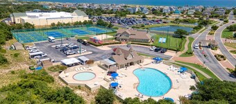 Charming pet-friendly home w/ pool & family-friendly community amenities!