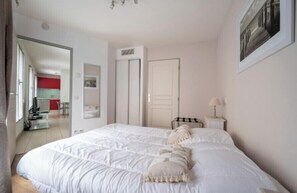 1 bedroom, iron/ironing board, bed sheets