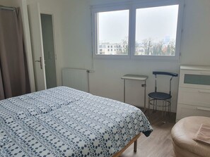 2 Schlafzimmer, Bügeleisen/Bügelbrett, WLAN, Bettwäsche