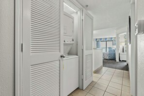 Interior - Ocean Reef 520-Oceanview 3BR/2BA-Pools, Hot Tub! (Myrtle Beach)