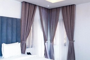 Business Apartment, Balcony, City View