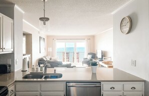 Interior - Sun & Sand Beachfront Condo on Topsail Island! (North Topsail Beach)