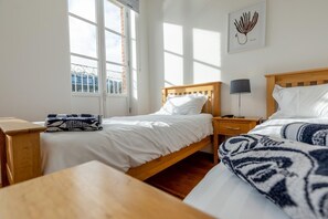 4 Schlafzimmer, Bügeleisen/Bügelbrett, kostenloses WLAN, Bettwäsche