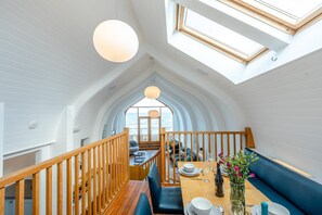 Dining - 4 Bed in Ilfracombe (oc-u30829) (Ilfracombe)