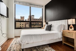 2 chambres, fer et planche à repasser, Wi-Fi, draps fournis