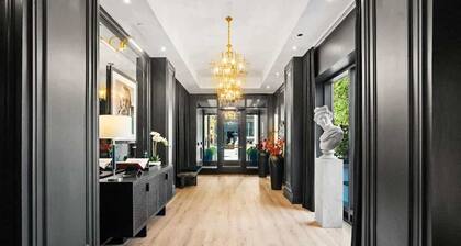 Walk Everywhere! 5 mins to Magnificent Mile, River