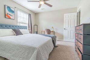 Unclassified image, 5 of 15, button - Boulevard Stays Tranquil 1BR King Suite Pool, Gym, Parking 02 (Dallas)