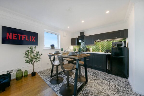 Nicht klassifiziertes Bild, 1 von 28, Schaltfläche