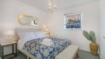 2 bedrooms, desk, iron/ironing board, travel cot