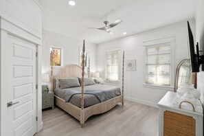 9 slaapkamers, een strijkplank/strijkijzer, reisbedje, gratis wifi