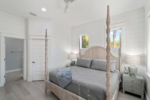9 chambres, fer et planche à repasser, lit parapluie, Wi-Fi gratuit