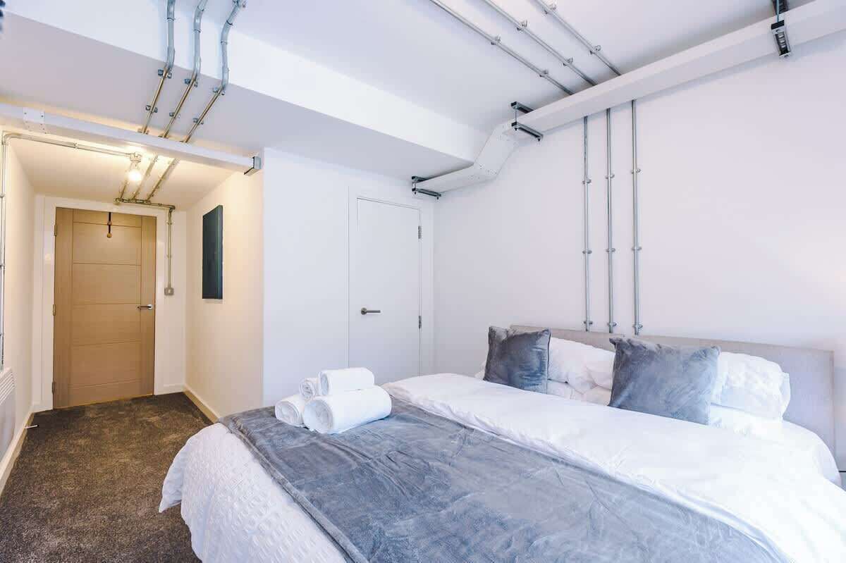 熨斗/熨衣板、免费 WiFi、床单