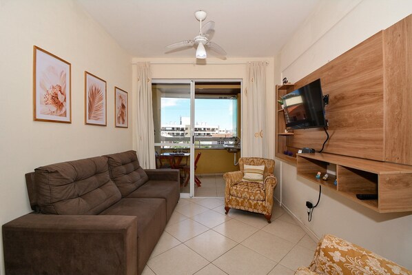 Apartment | Living area | TV