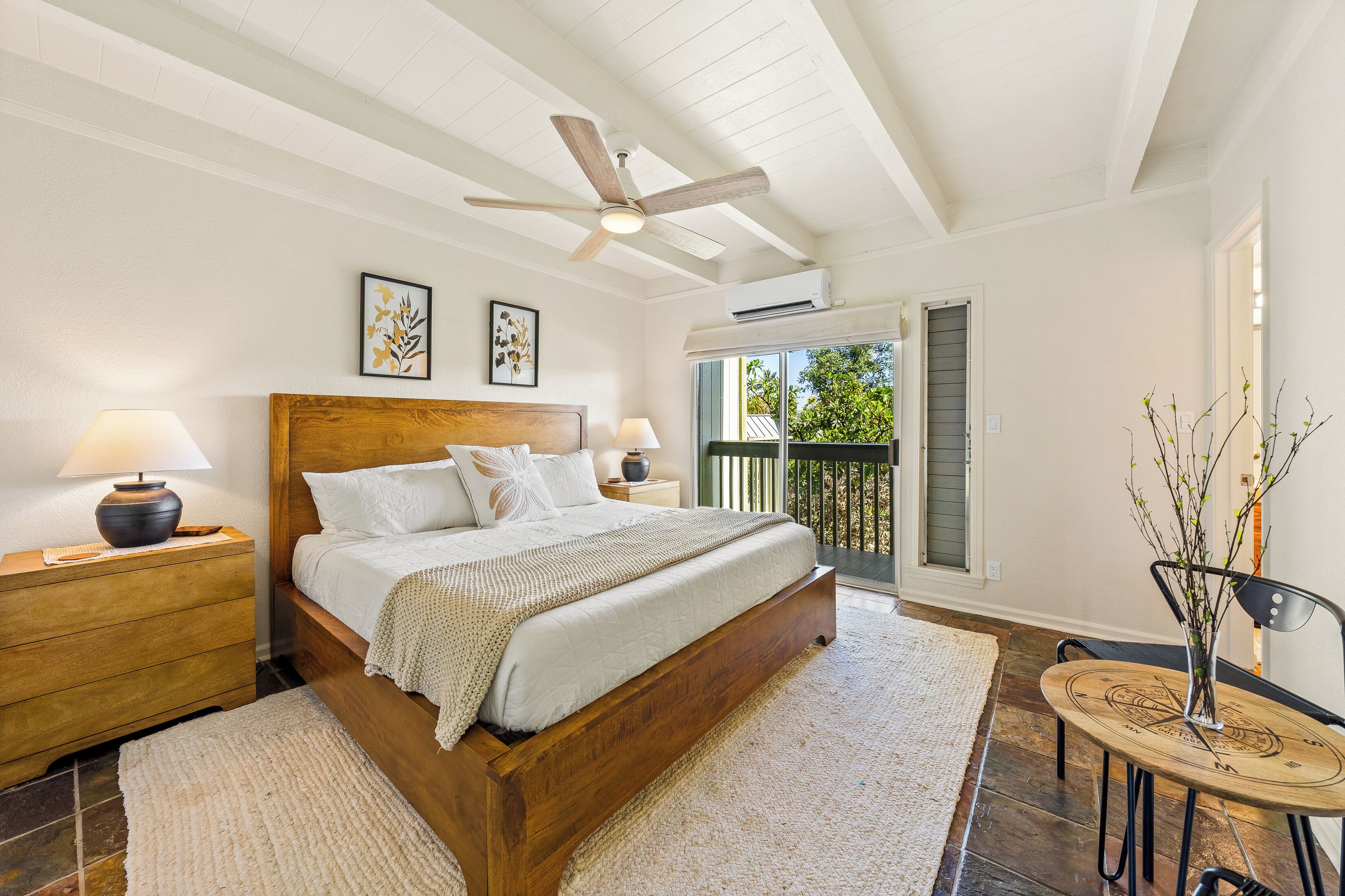 3 slaapkamers, een strijkplank/strijkijzer, wifi, beddengoed