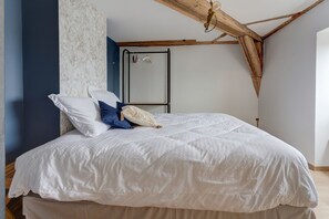 6 Schlafzimmer, Bügeleisen/Bügelbrett, kostenloses WLAN, Bettwäsche