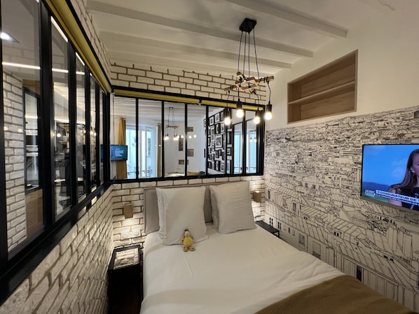 Desk, iron/ironing board, free WiFi, bed sheets