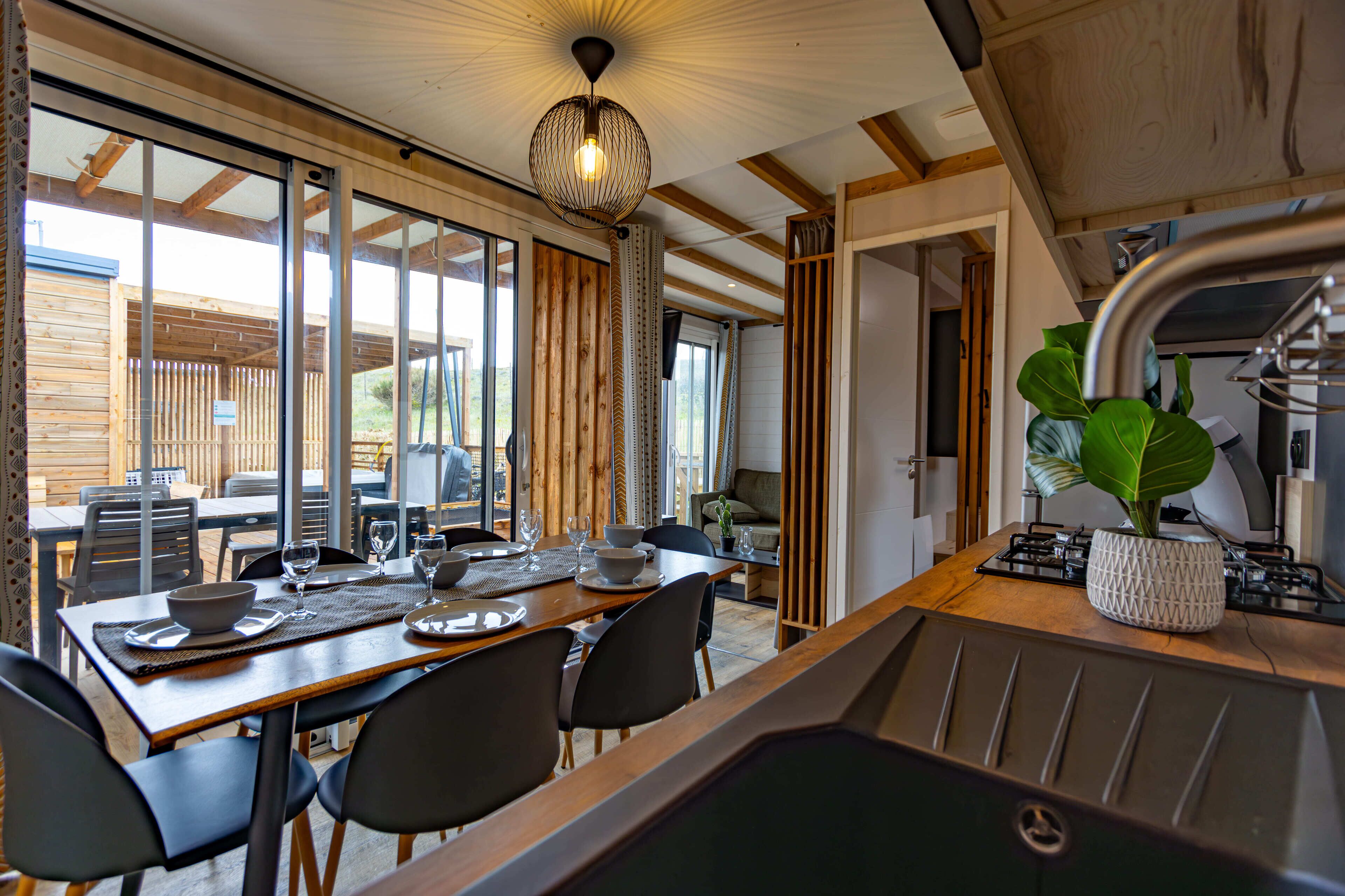 Family Chalet | 2 bedrooms, bed sheets