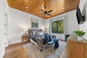 4 chambres, bureau, accès au Wi-Fi (inclus), literie fournie