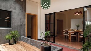Design Apartment, City View | Teres/patio