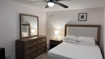 3 bedrooms, iron/ironing board, WiFi, bed sheets