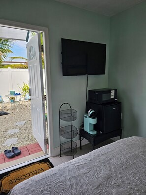 1 bedroom, in-room safe, desk, iron/ironing board