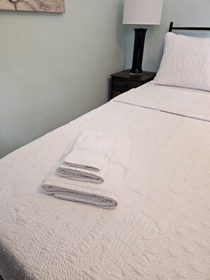 1 bedroom, in-room safe, desk, iron/ironing board