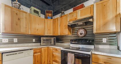 Shouse near in the woods near Beaver Lake