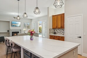 Interior - Modern Home in Gilbert, AZ with Pool/Hot Tub! (Gilbert)