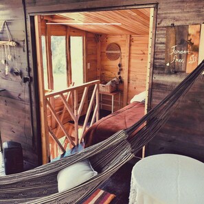 1 sovrum, wi-fi och sÀngklÀder