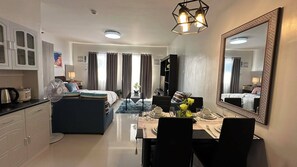 1 Schlafzimmer, Bügeleisen/Bügelbrett, kostenloses WLAN, Bettwäsche