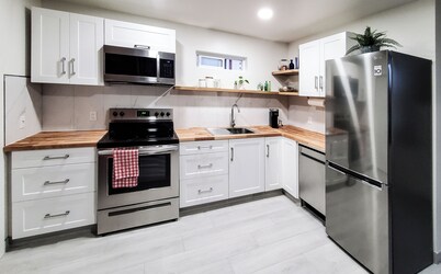 Entire Guest House in Central location