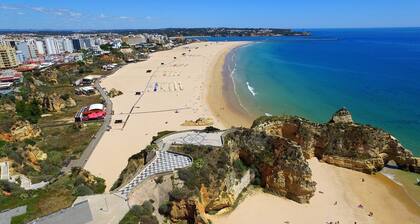 1 BEDROOM PRAIA DA ROCHA - PORTIMAO WITH ACCESS TO SWIMMING POOLS