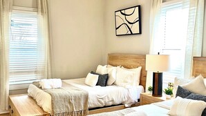 Unclassified image, 5 of 39, button - NEW-Heart of Kannapolis-Modern & Charming Escape (Kannapolis)