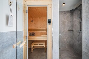 Douche, séchoir à cheveux