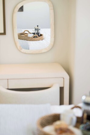 10 bedrooms, iron/ironing board, travel crib, WiFi