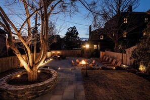 Unclassified image, 3 of 83, button