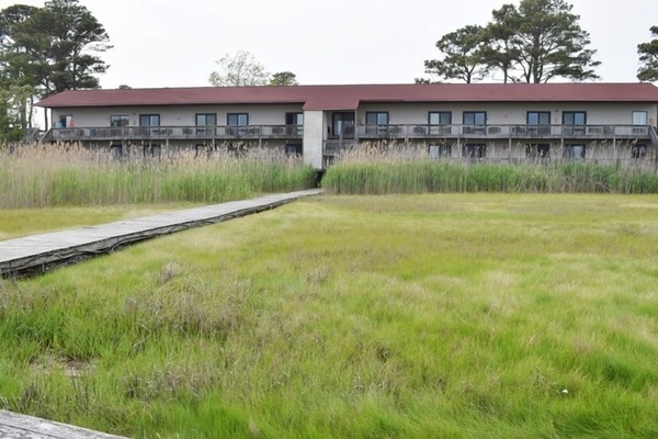 Newly Renovated Unit on the Creek!